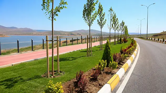 Ağrı Leylekpınar'da yeşil dönüşüm için adım atıldı