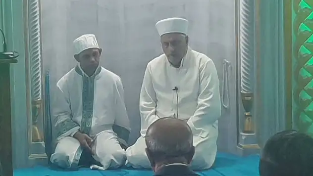 Ağrı Merkez Camii'nde Cemal'e anlamlı sürpriz