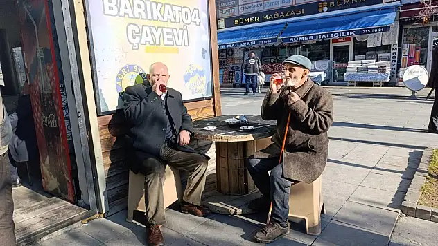 Ağrı'da kar beklentisi yerini güneşli havaya bıraktı