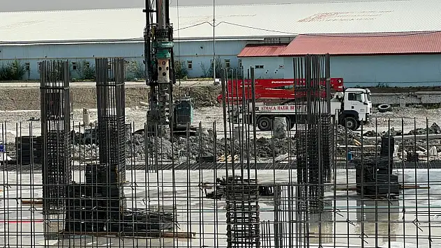 Ağrı'nın en büyük karma yaşam merkezi için çalışmalar hızla devam ediyor