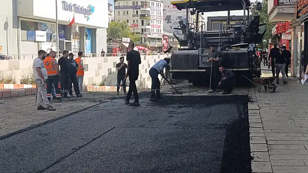 Ağrı'nın en yoğun güzergâhında asfalt çalışmaları başladı