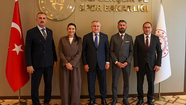 Ağrı'nın gençlik ve spor yatırımları Ankara'da masaya yatırıldı