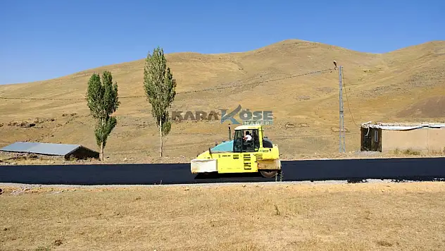 Ağrı'nın köy yollarında kış hazırlığı devam ediyor
