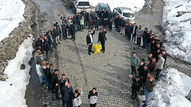 Ağrı'nın köylerinde kar var ama bayram daha sıcak!