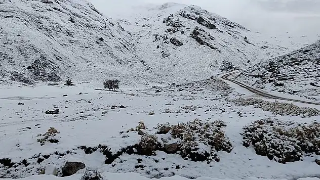 Ağrı'nın O Yerinde Kar Kalınlığı 2 Metreyi Aştı!