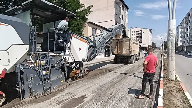 Ağrı'nın önemli güzergâhlarından Kağızman Caddesi'nde yenileme başladı