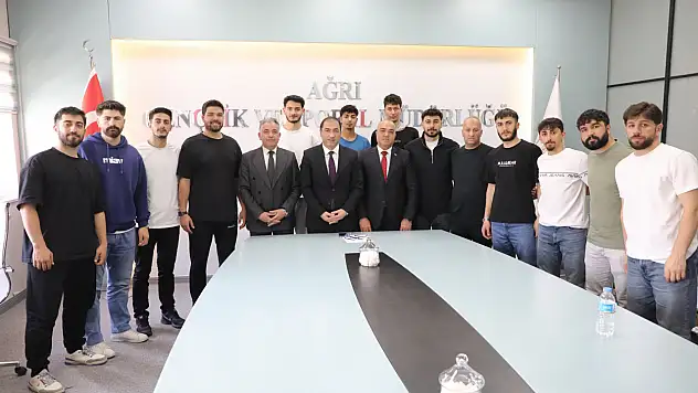 Ağrı'nın şampiyonları Türkiye Finalleri öncesi moral depoladı