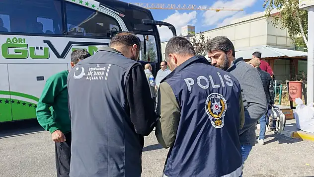Ağrı Otogarında Ortak Denetim: Mobil Göç Aracı Görev Başında