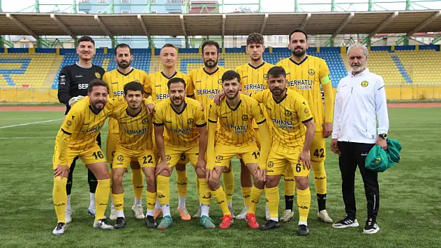 Ağrı Spor'dan gövde gösterisi: Play-Off'a 5 golle yükseldi