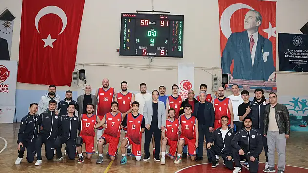 Ağrı Takımı 2. Lig Play-Off biletini büyük farkla garantiledi