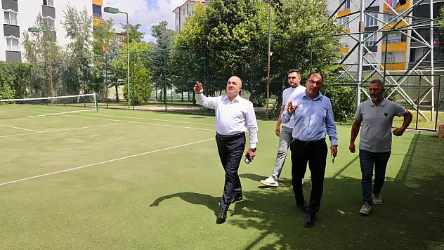 Ağrı tenis turnuvasına hazırlanıyor