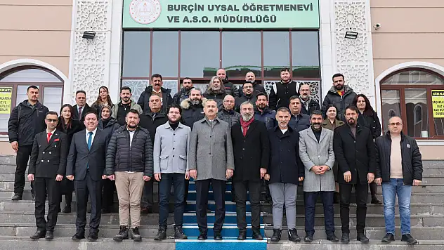 Ağrı Valisi Bozkurt basınla buluştu, projeleri anlattı