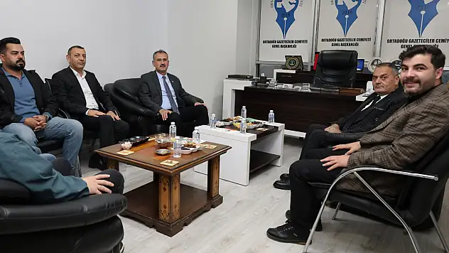 Ağrı Valisi Bozkurt'tan yerel basına ziyaret