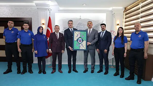 Ağrı Valisi Önder Bozkurt, Ceza İnfaz Personeli Günü'nü kutladı