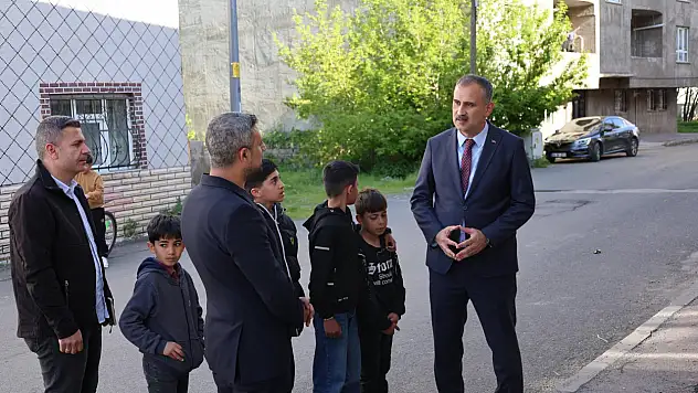 Ağrı Valisi Önder Bozkurt mahalle ziyaretlerini sürdürüyor