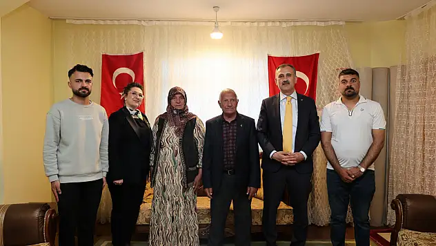 Ağrı Valisi Önder Bozkurt'tan bayram ziyaretleri