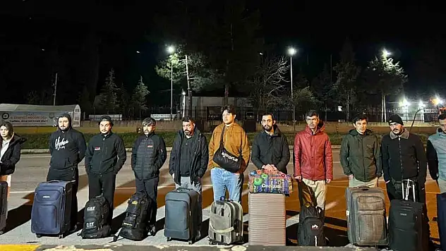 Ağrı'ya gitmek isteyen 11 İranlı yol kontrolünde yakalandı