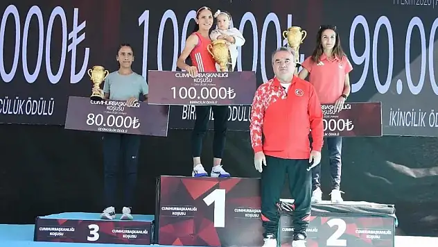 Ağrılı Fatma Demir Ankara'da zirveye koştu!