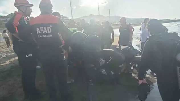 Ağrılı genç Giresun'da denizde can verdi