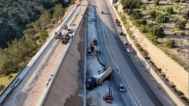 Ağrılı işçi hayatını kaybetti, 4 yaralı