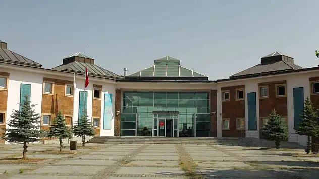 Ahlat Müzesi Geçici Süreyle Ziyarete Kapatıldı