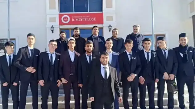 Ahlat'ta Hafızlık Tespit Sınavında Büyük Başarı