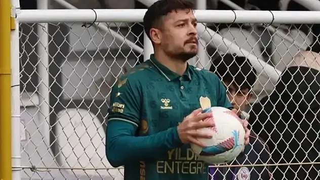 Ahmet Oğuz: Kocaelispor'un Yıldızı, Kimdir ve Nerelidir? Kariyerine Dair Bilgiler!