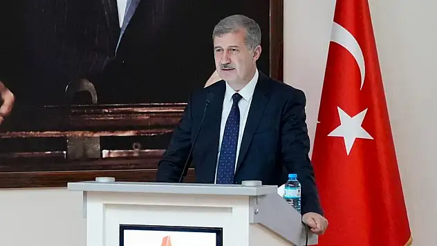 AİÇÜ akademisyenleri dünyanın en iyi 100 bilim insanı listesinde