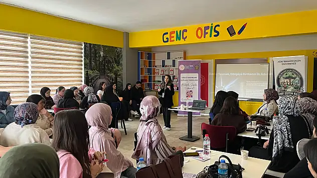 AİÇÜ'de 'Güçlü Kadınlar Sağlıklı Yarınlara' projesi gerçekleştirildi
