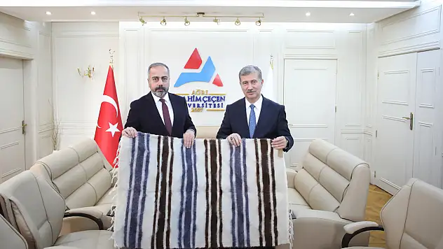 AİÇÜ'de rektörler buluştu