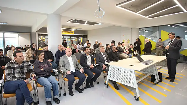 AİÇÜ'de TÜBİTAK Bilim Söyleşisi düzenlendi