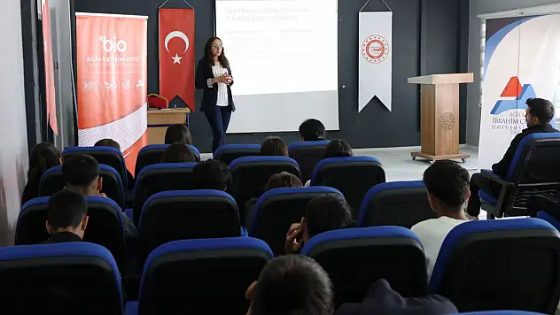 AİÇÜ'den üniversite yolundaki gençlere önemli tavsiyeler