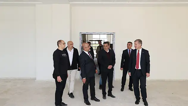 AİÇÜ Tıp Fakültesi'ne modern eğitim kompleksi yükseliyor