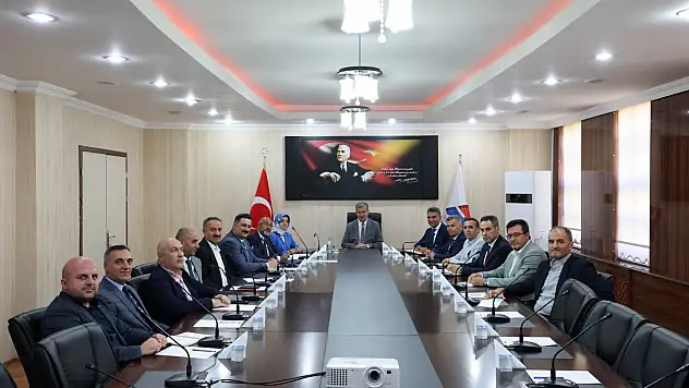AİÇÜ yeni akademik yıl öncesi yol haritasını belirliyor