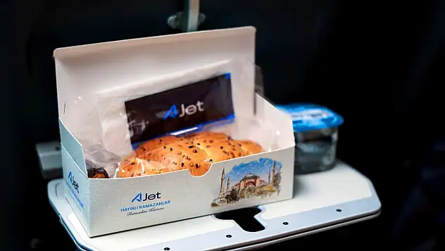 AJet'ten yolcularına ücretsiz Ramazan menüsü