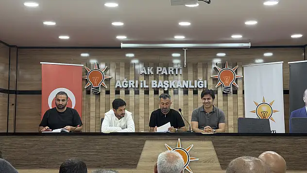 AK Parti Ağrı İl Teşkilatı haftalık yönetim kurulu toplantısını gerçekleştirdi