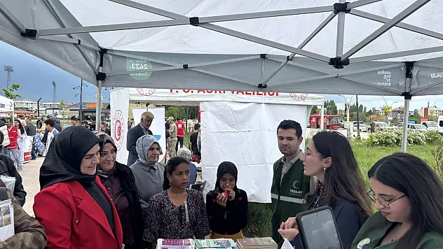 AK Parti Ağrı Kadın Kolları Aile Festivali'ne katıldı