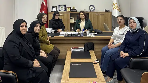 AK Parti Ağrı Kadın Kolları yeni dönem için harekete geçti
