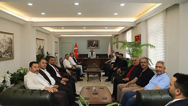AK Parti Ağrı teşkilatından Kaymakam Ayvat'a hayırlı olsun ziyareti