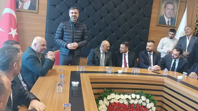 AK Parti Bitlis Merkez İlçe Teşkilatında Devir Teslim Töreni Gerçekleştirildi