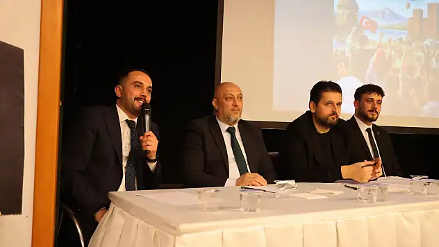 AK Parti Bitlis Teşkilatından Ahlat'ta 'Gençlik Buluşması' Programına Katılım