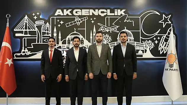 AK Parti Doğubayazıt Gençlik Kolları'nda görev değişimi