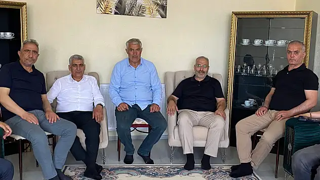 AK Parti Doğubayazıt teşkilatından Kalecik Köyü'ne ziyaret