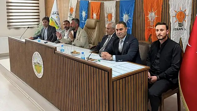 AK Parti Eleşkirt'te danışma meclisi toplandı