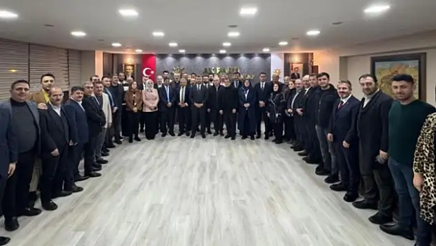 AK Parti Erzurum İl yönetiminde görev dağılımı tamamlandı