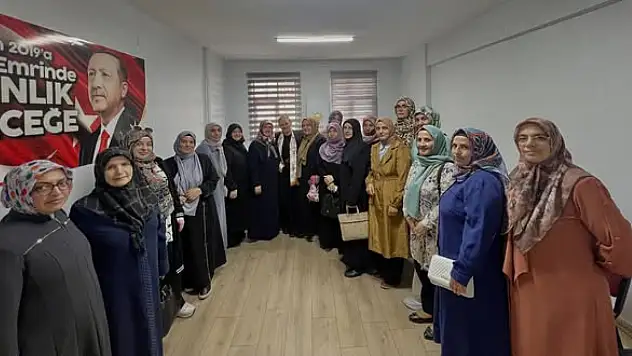 AK Parti Erzurum Milletvekili Fatma Öncü, İspir İlçe Kadın Kollarıyla İstişare Toplantısı Gerçekleştirdi