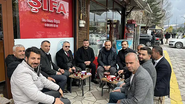 AK Parti Güroymak İlçe Başkanı ve Yönetimi Esnafla Buluştu