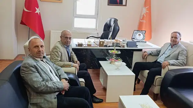 AK Parti Güroymak İlçe Başkanlığı'nda Nöbetçi Başkanlık Uygulaması Devam Ediyor