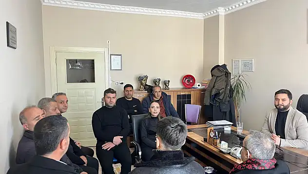 AK Parti Güroymak Teşkilatından Özel Eğitim Merkezine Ziyaret