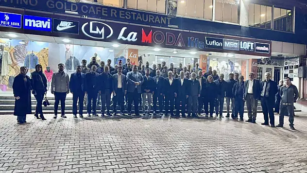 AK Parti heyeti, Doğubayazıt'ta mahalle ve köy başkanlarıyla bir araya geldi